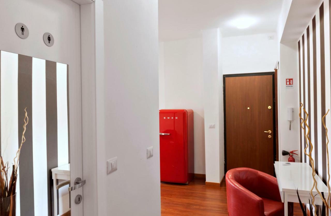 Bright House In Milanアパートメント エクステリア 写真