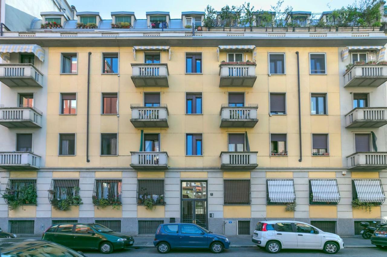 Bright House In Milanアパートメント エクステリア 写真